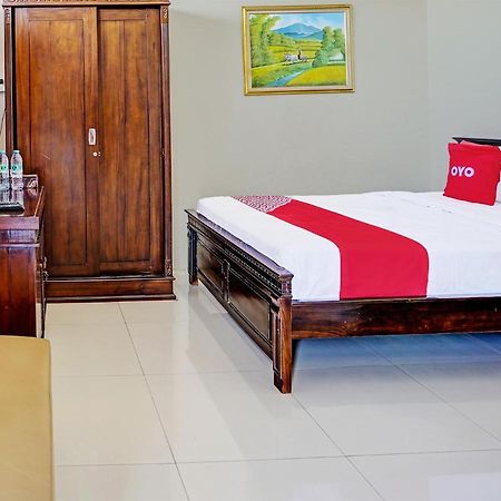 Oyo 91587 Griya Buah De5 Syariah Hotell Sidoarjo Eksteriør bilde