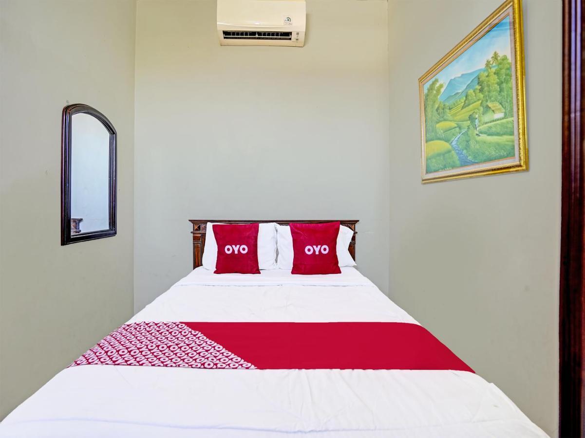 Oyo 91587 Griya Buah De5 Syariah Hotell Sidoarjo Eksteriør bilde